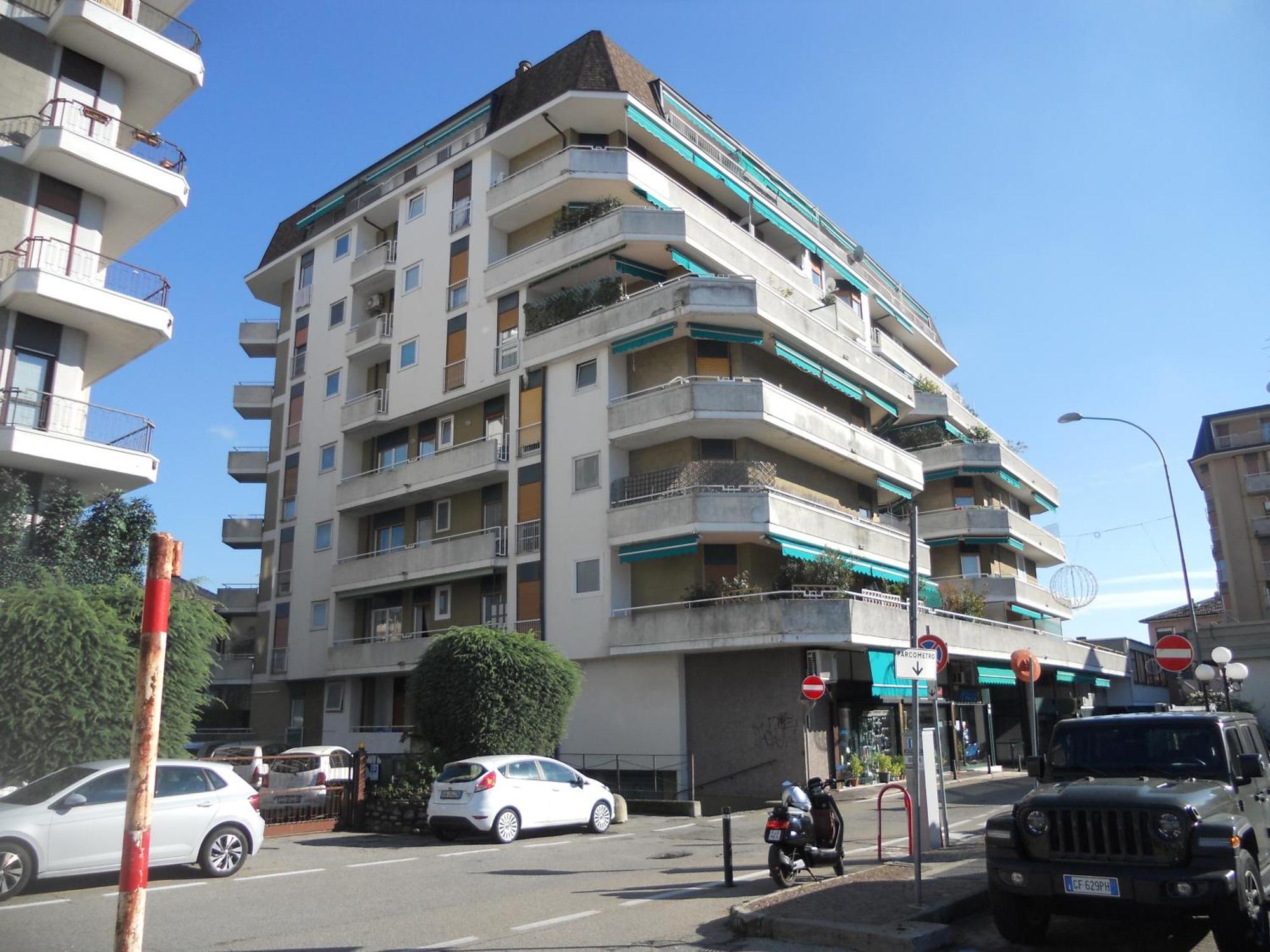 Isa Center - Leonardo Accademy - Mxp - Lakes Apartment Sesto Calende